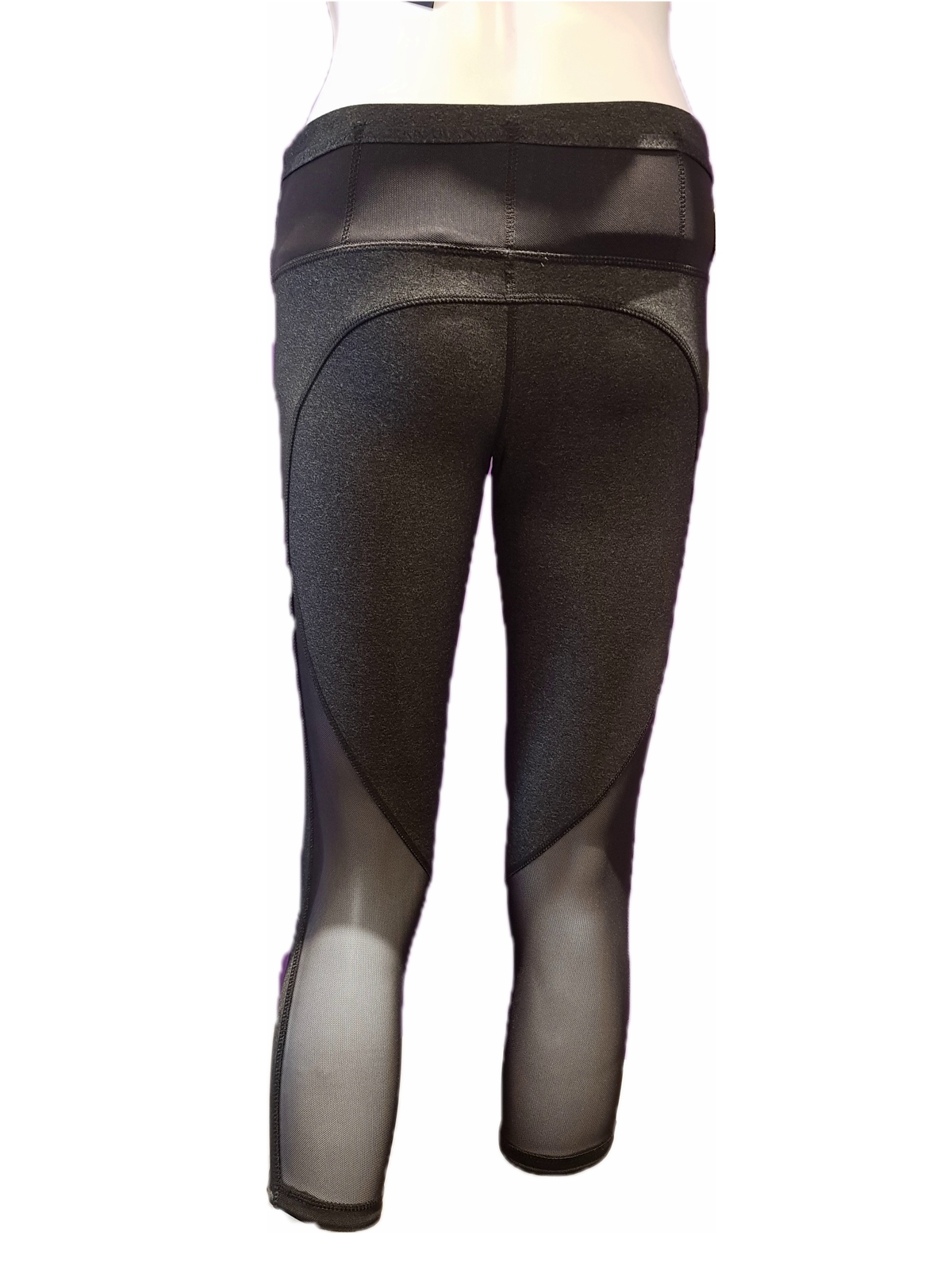 Flair 3/4 dark grey mesh yoga pants